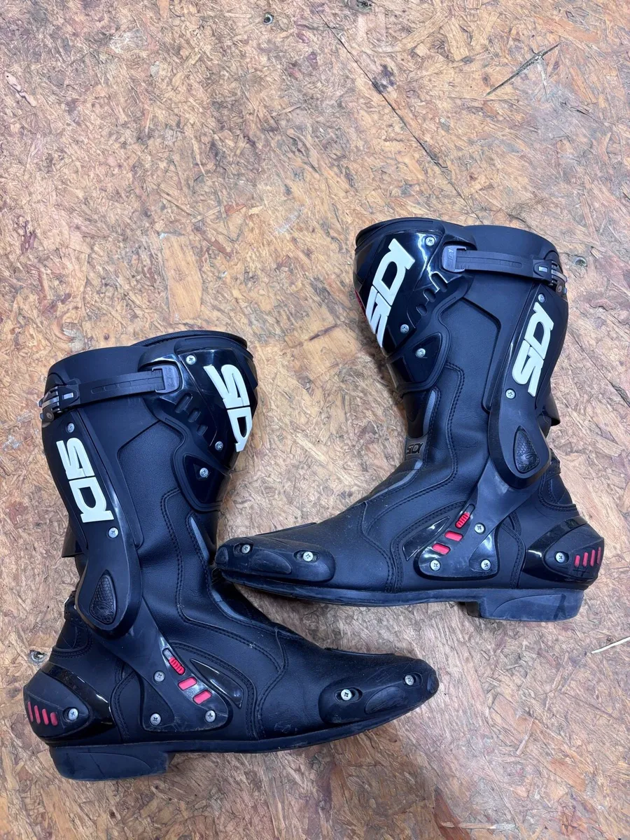 Sidi boots, alpinestars leathers,Motorcycle Tyres - Image 1