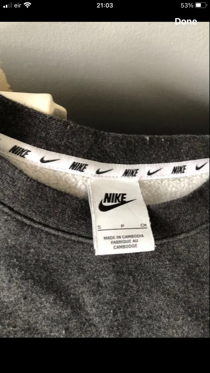 Mens Nike tracksuit size S €30 - Image 3