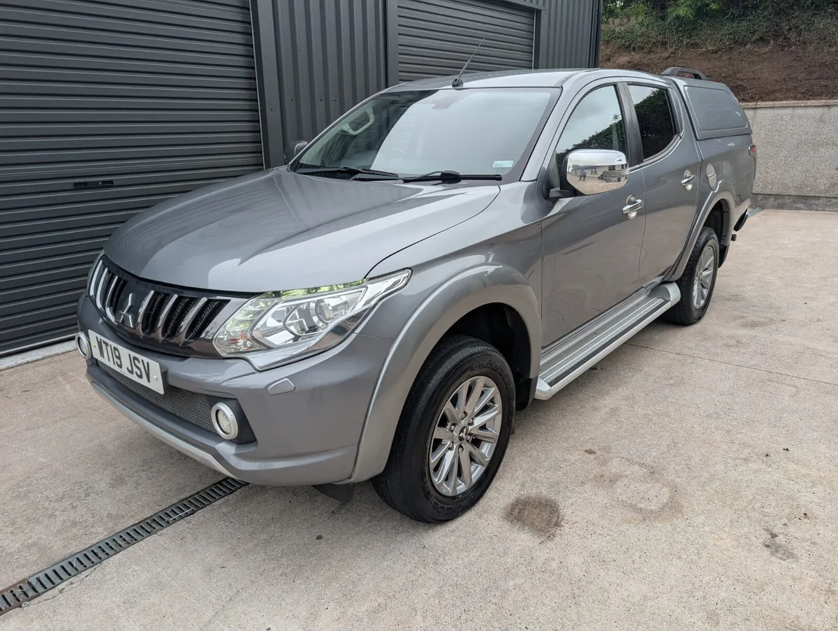2019 Mitsubishi L200 Double Cab Barbarian - Image 3