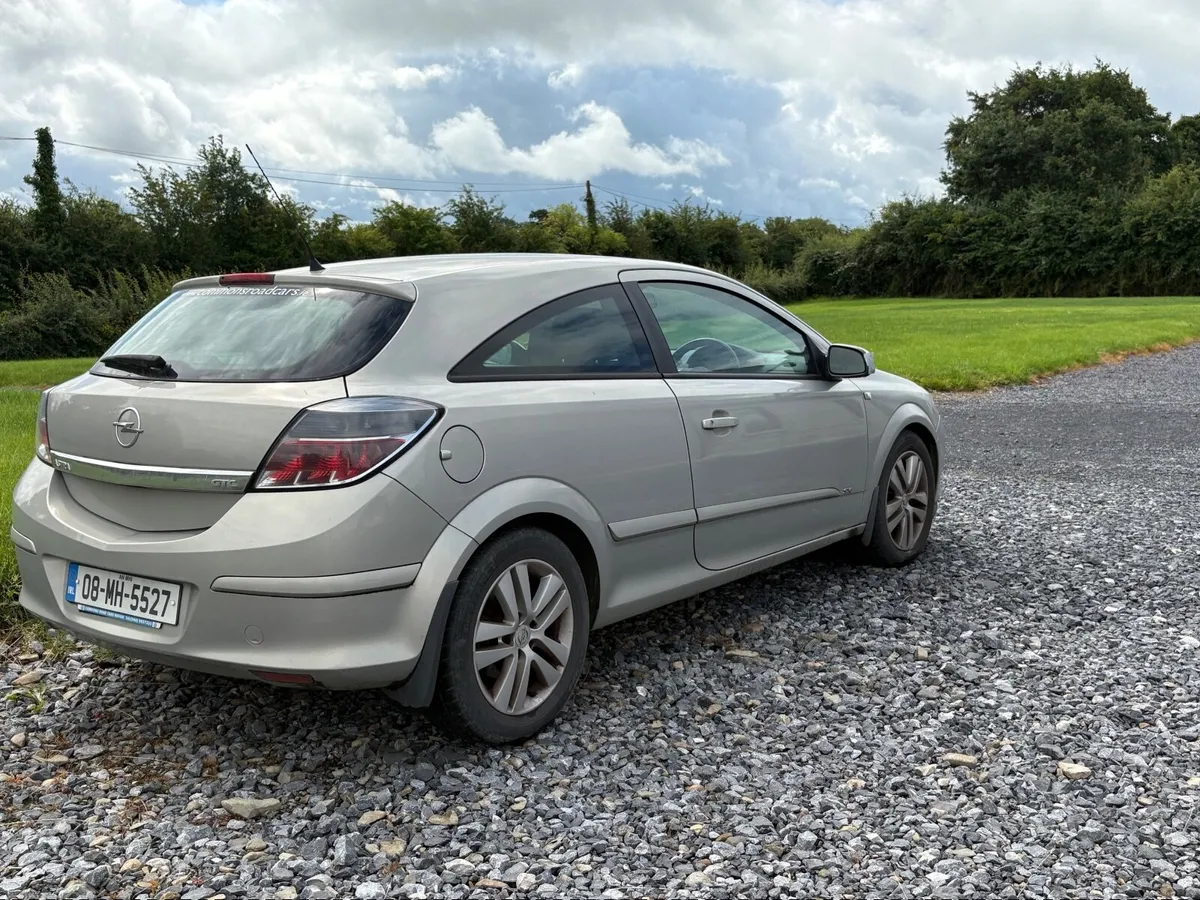 Opel Astra 2008 - Image 4