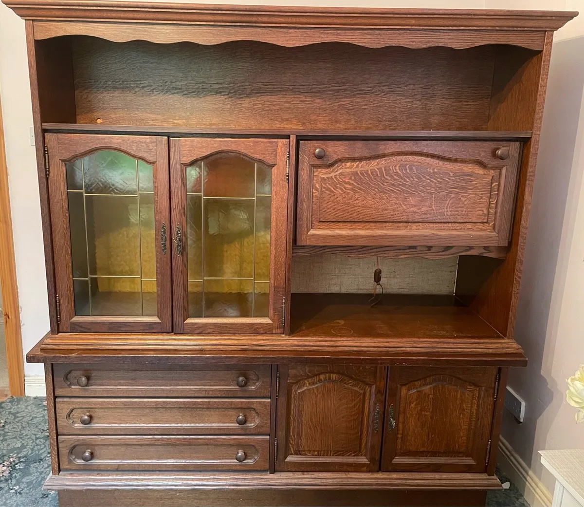 Wooden cabinet - Image 1