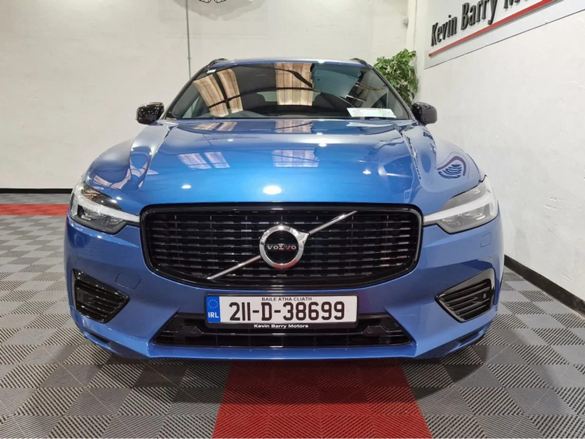 Volvo XC60 T6 Recharge R Design (pan Roof) AWD 34 - Image 2
