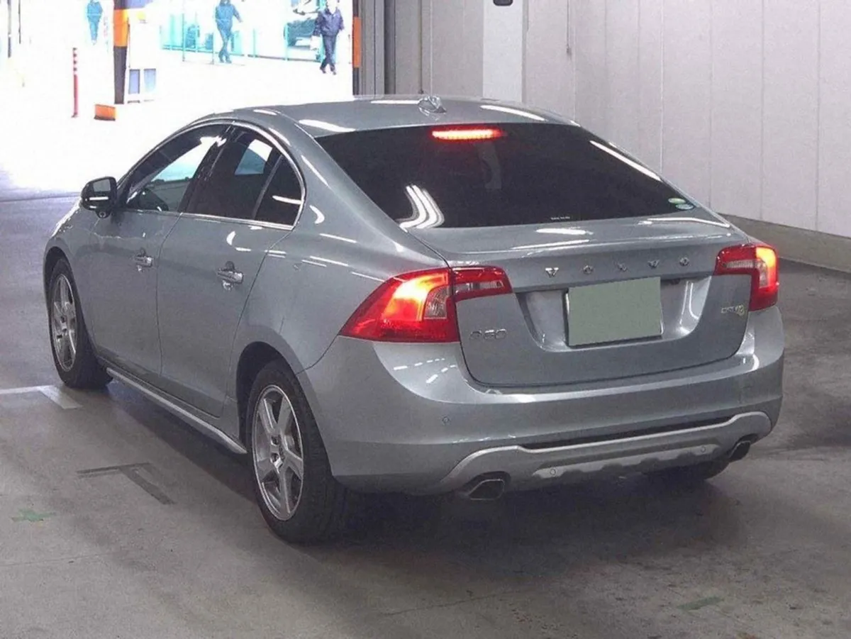 Volvo S60 1.6 E-driv Auto - Image 2