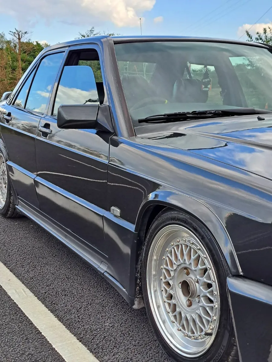 Mercedes 190E 2.5-16v - Image 3