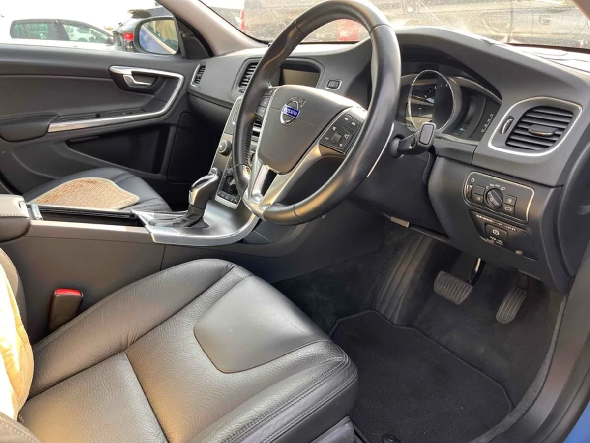 Volvo S60 1.6 T4 SE Auto - Image 4