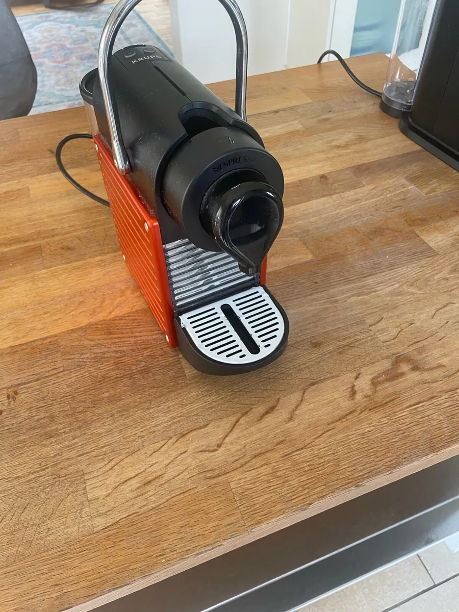 Krups Nespresso Coffee Machine - Image 3