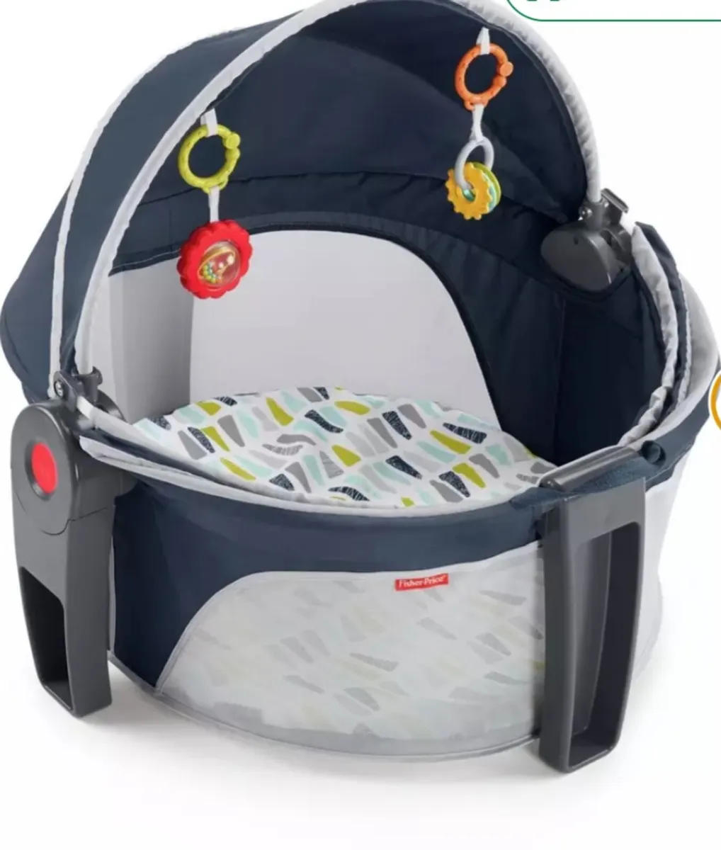 Fisher-Price On the Go Travel Baby Dome - Image 1