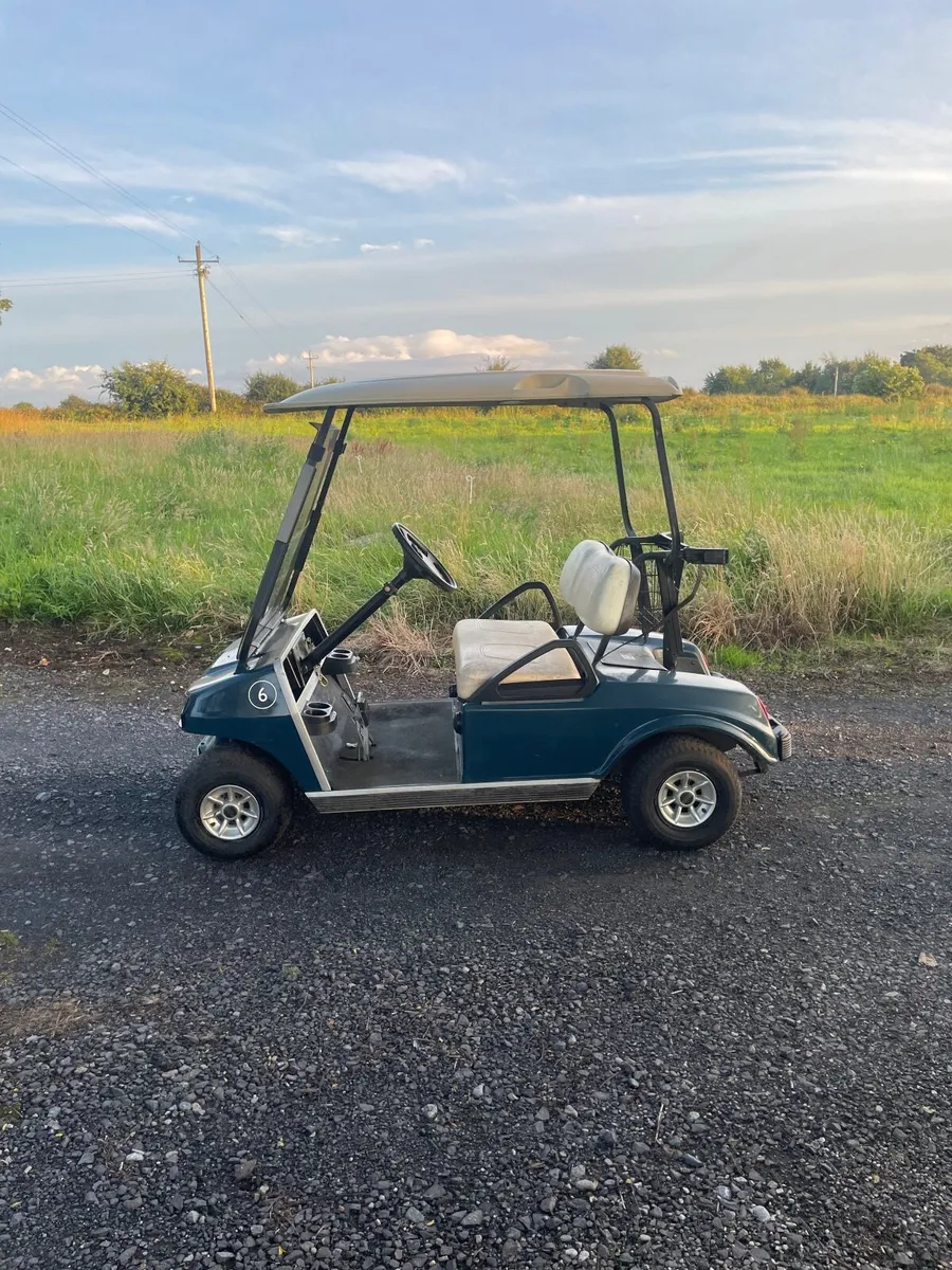 Golf buggy - Image 2