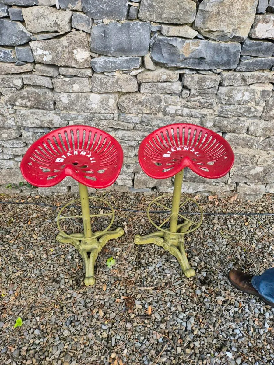 Bar stools - Image 1
