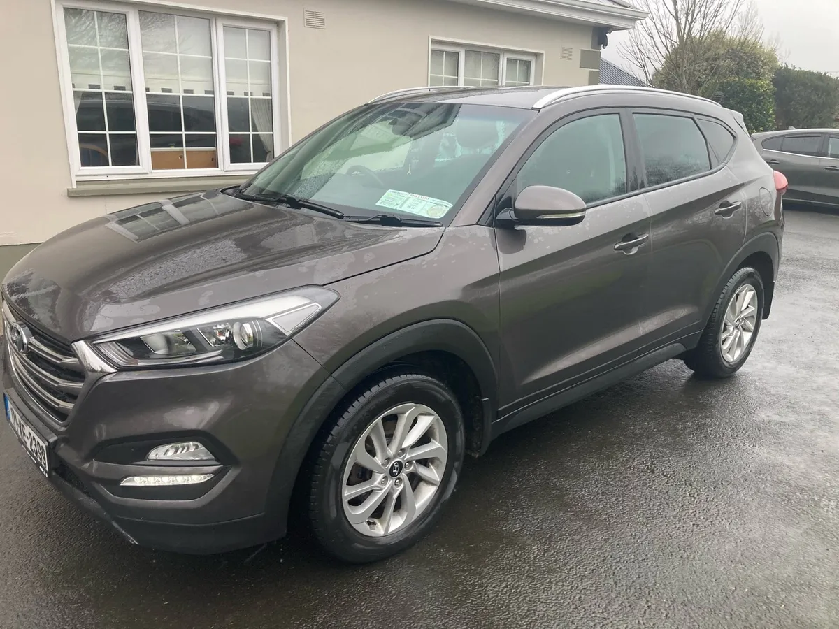 Hyundai Tucson 1.7 2017  Executive model - Image 2