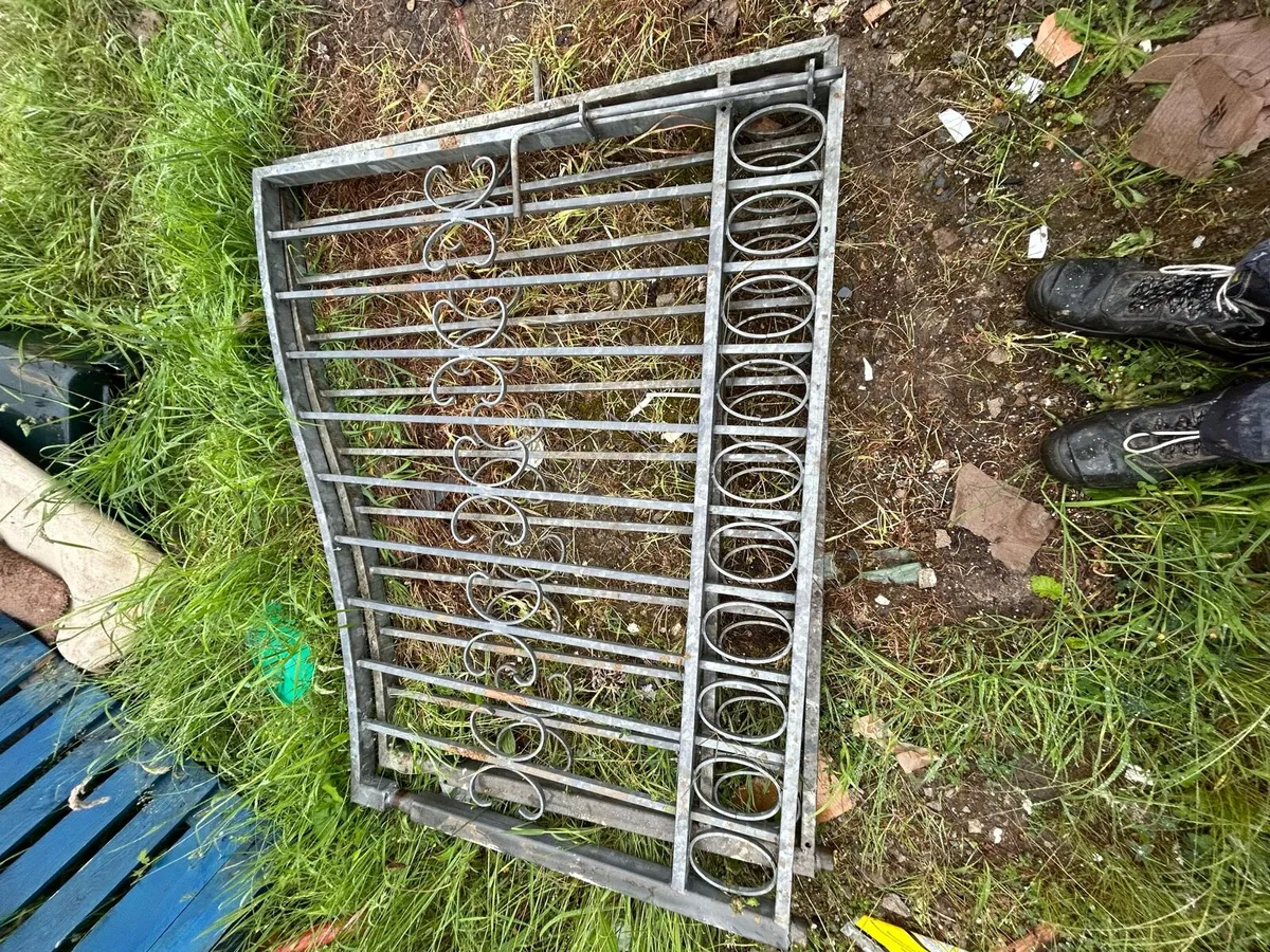 Gates - Image 4