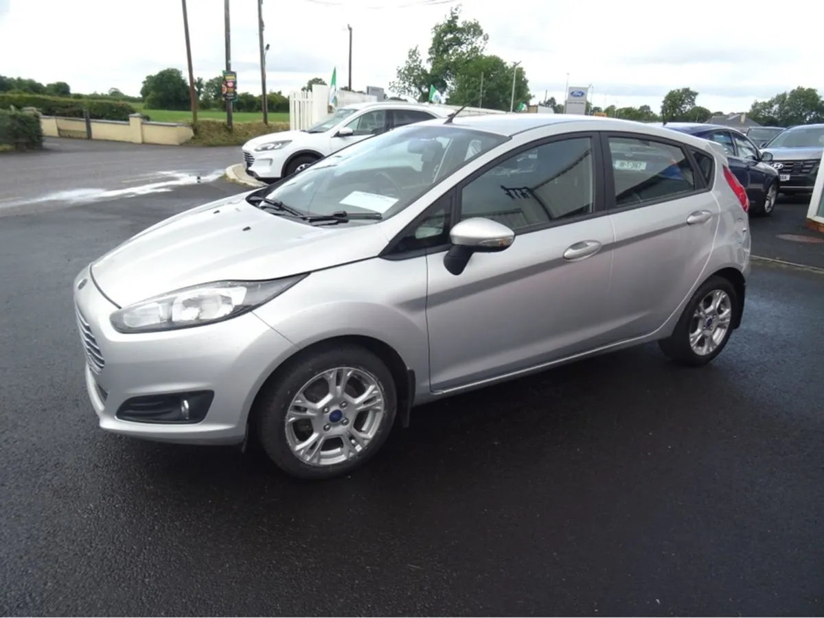 Ford Fiesta Zetec 1.0 65ps M5 4DR MCA - Image 3