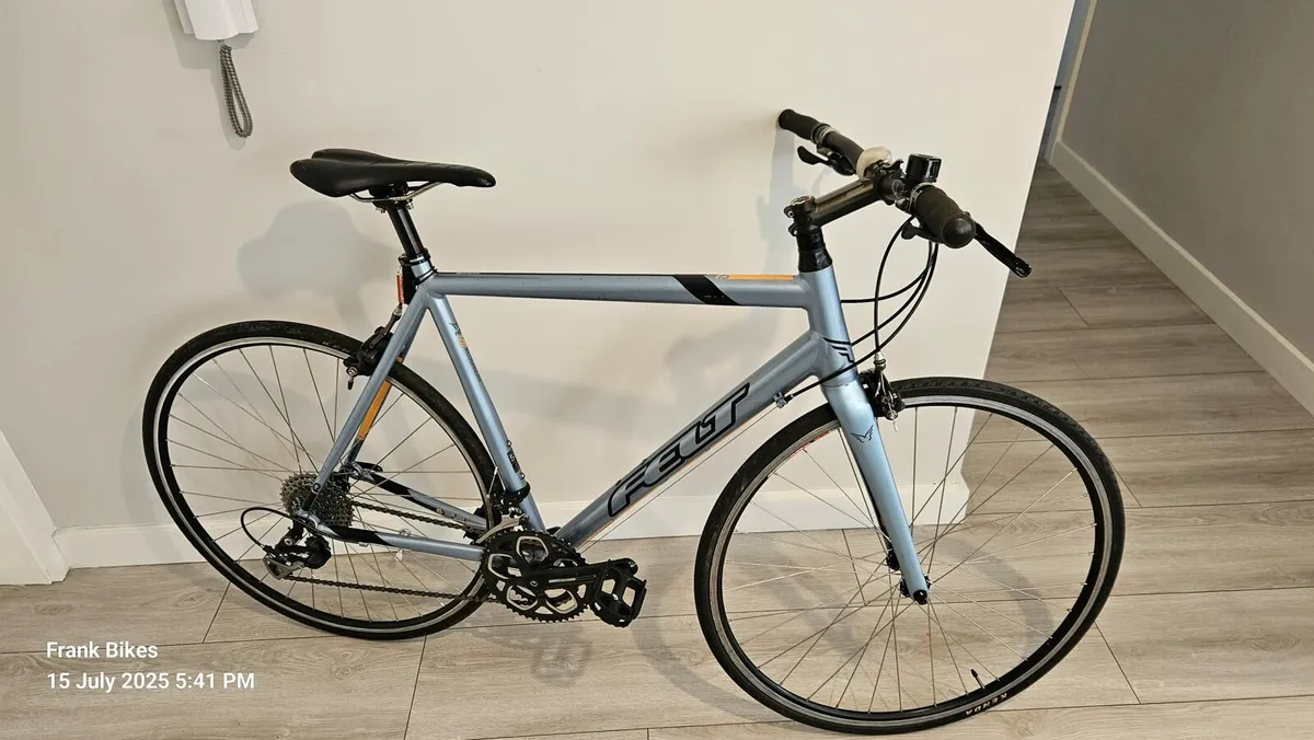 Road Bike Felt EXCELLENT CONDITION - Image 1