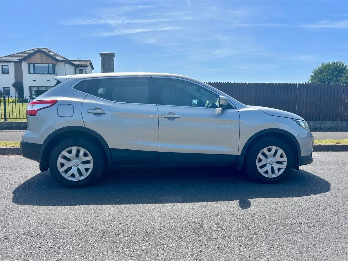 2015 Nissan Qashqai - Image 4