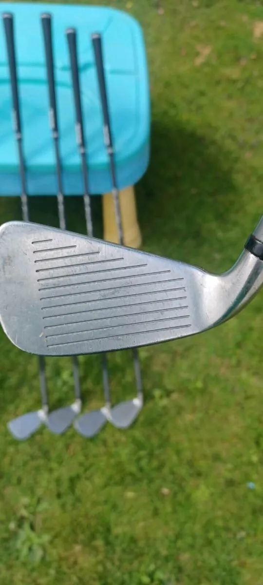 Wilson fat shaft graphite irons - Image 2