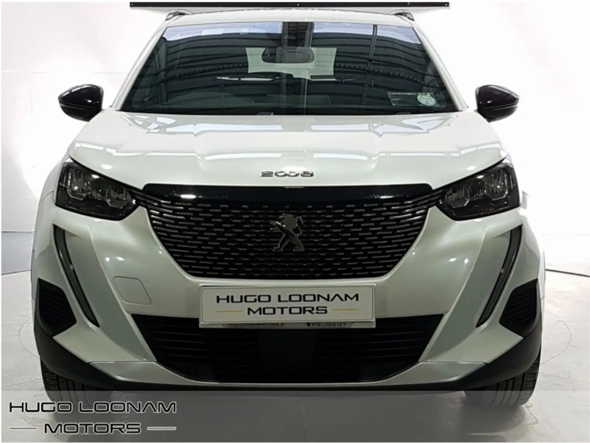 Peugeot 2008 Allure 1.2 100 6.4 4DR - Image 2
