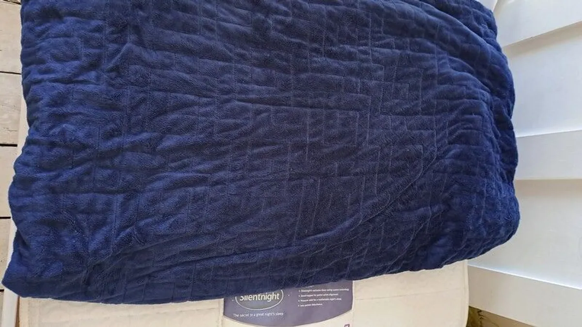 'Calming Blanket' Weighted Blanket - Image 2
