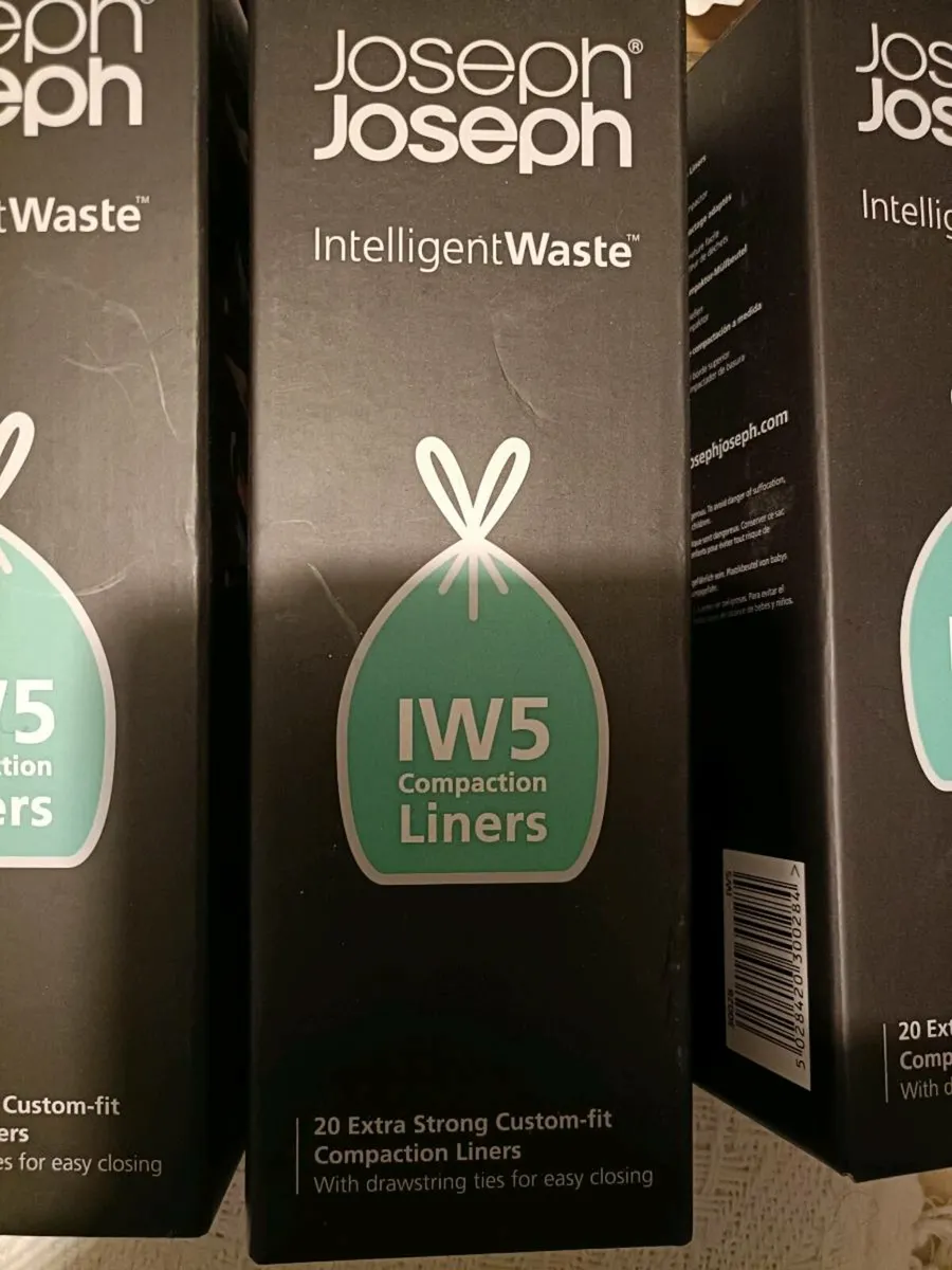 Joseph Joseph IW5 bin liners - Image 1