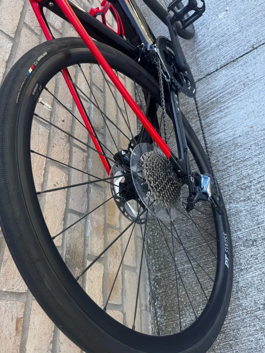 Trek Madone + SL6 2020 Ultegra E Racer - Image 3