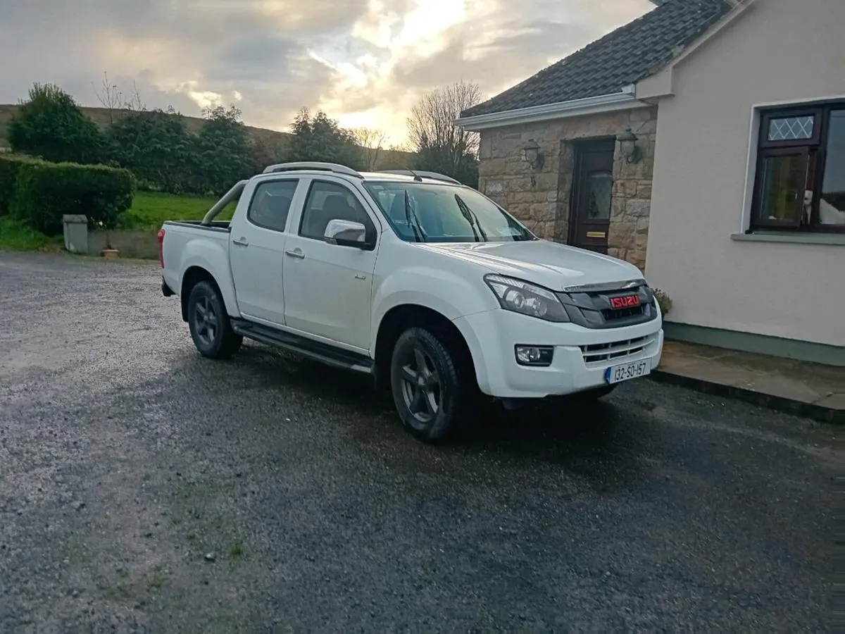 2013 Isuzu D max - Image 1