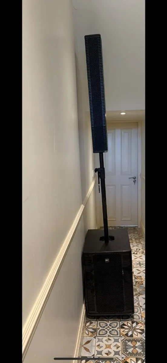 The RCF EVOX 12 speaker - Image 2