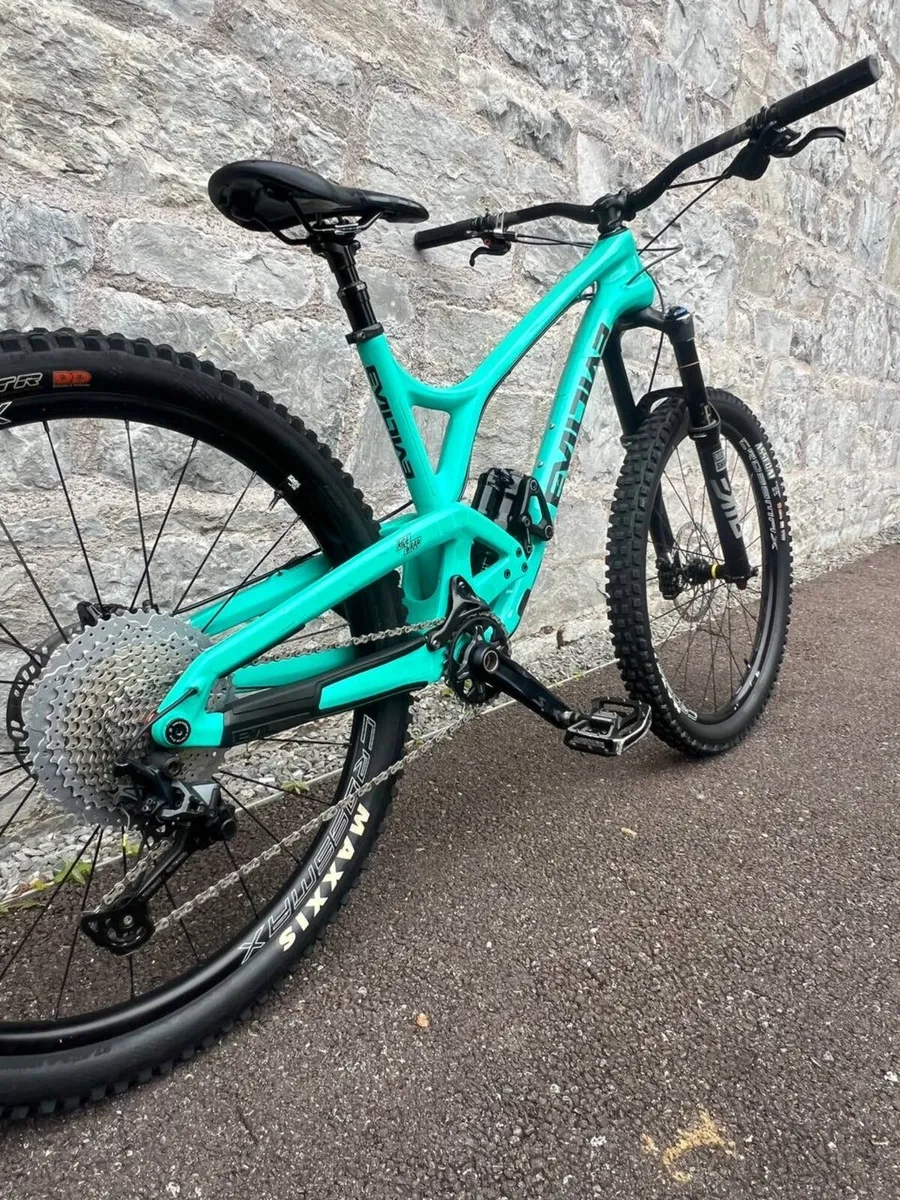 Mountain bike - Image 4