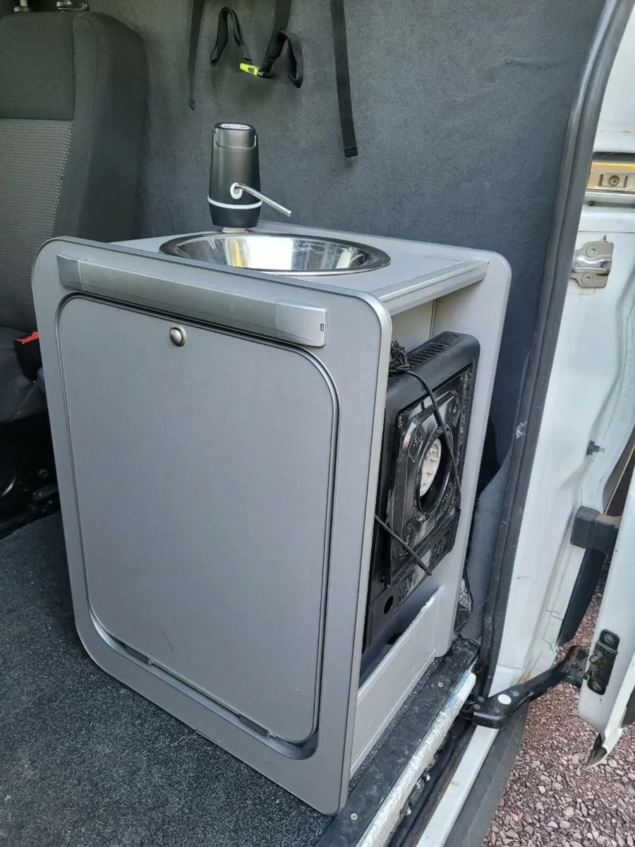 Transit Race Van - Image 4