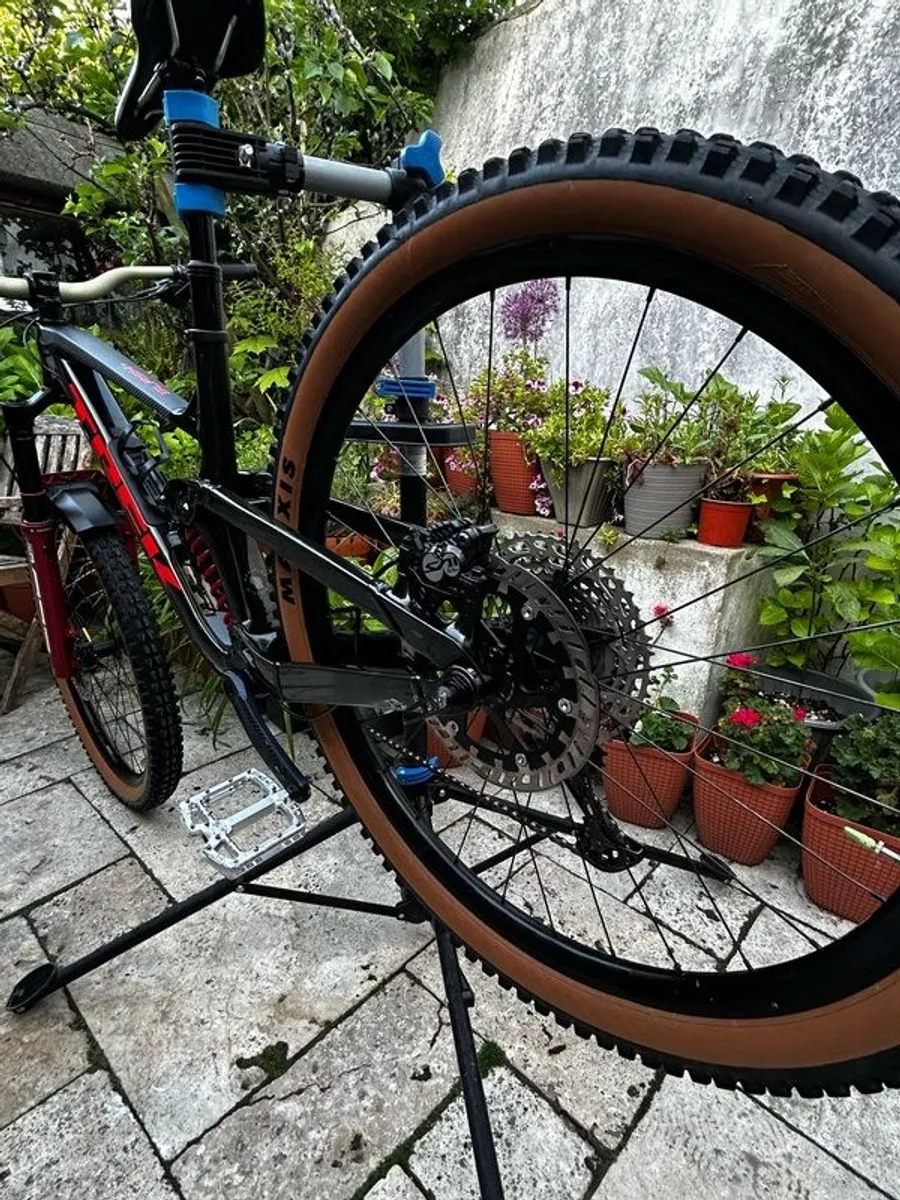 Trek Slash - Image 1