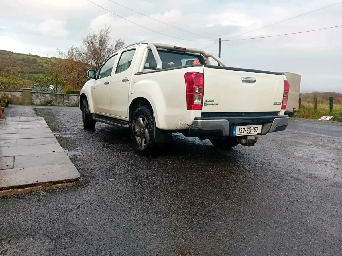 2013 Isuzu D max - Image 4