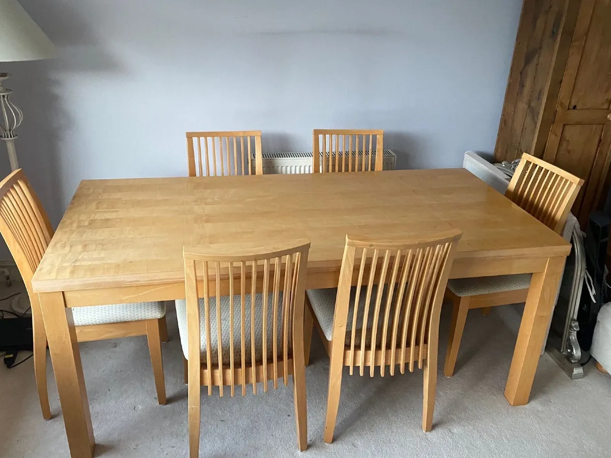 Table & chairs - Image 2
