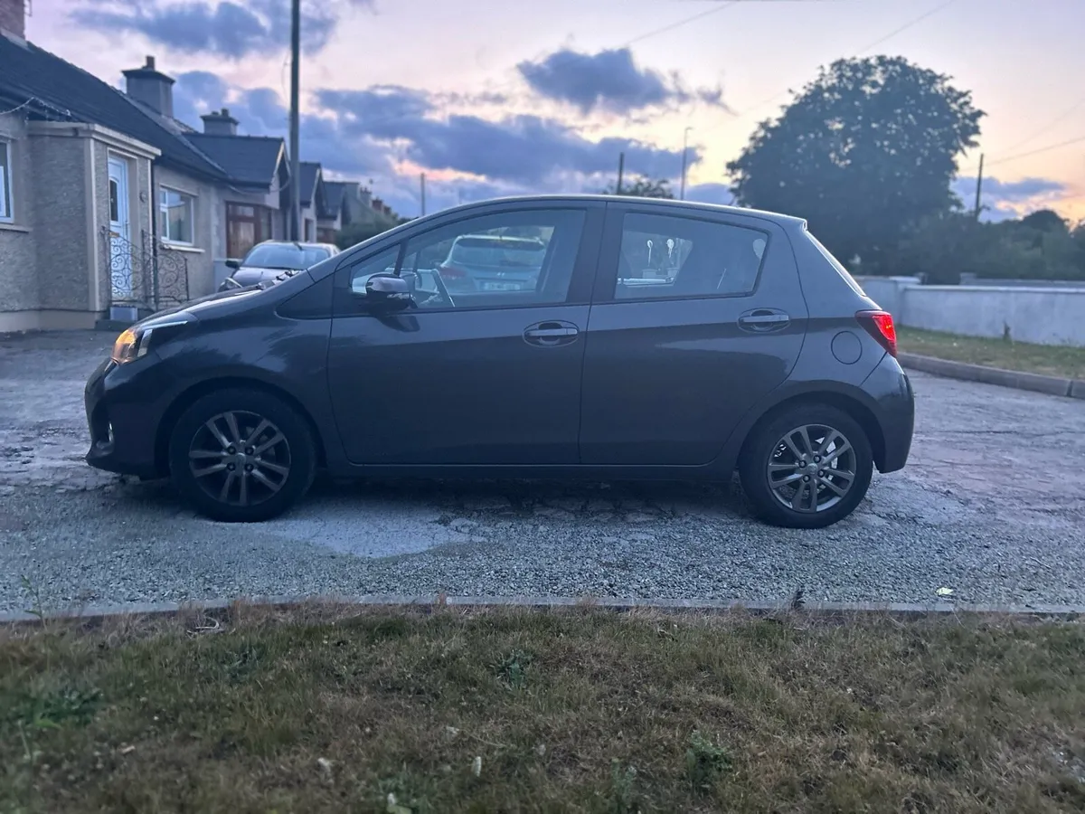 2016 Toyota Yaris - Image 1