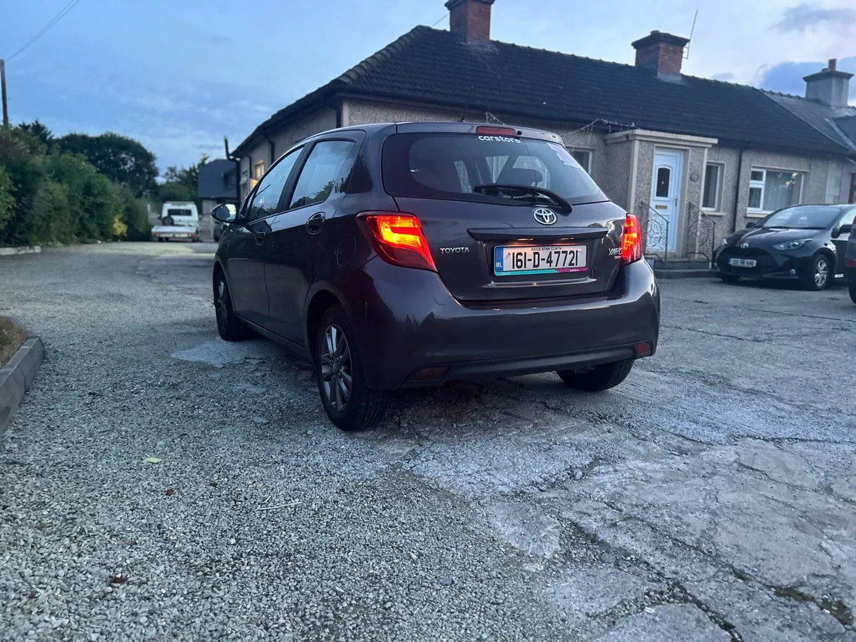 2016 Toyota Yaris - Image 4