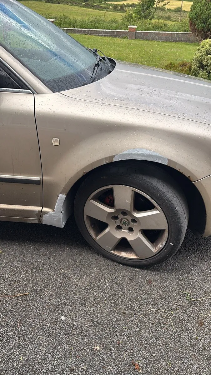 Skoda superb - Image 2