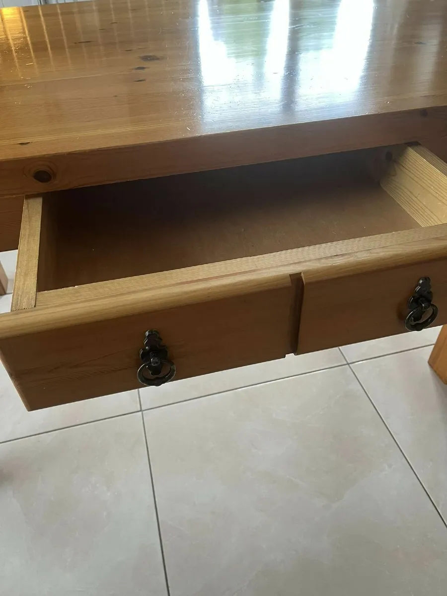 Kitchen Table - Image 2