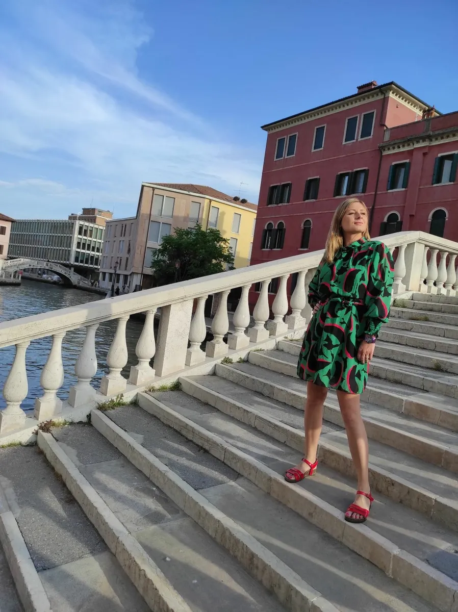 Stylish green dress - Image 4