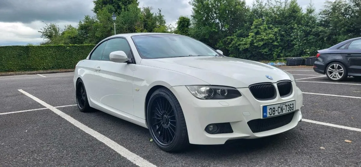 BMW 325i 3L Manual - Image 1