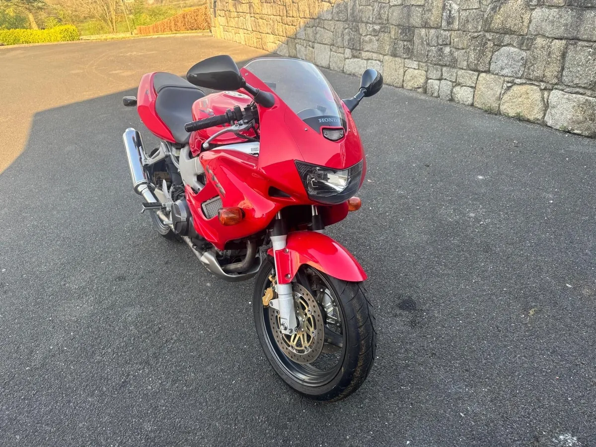 Honda VTR Firestorm 1000cc - Image 1