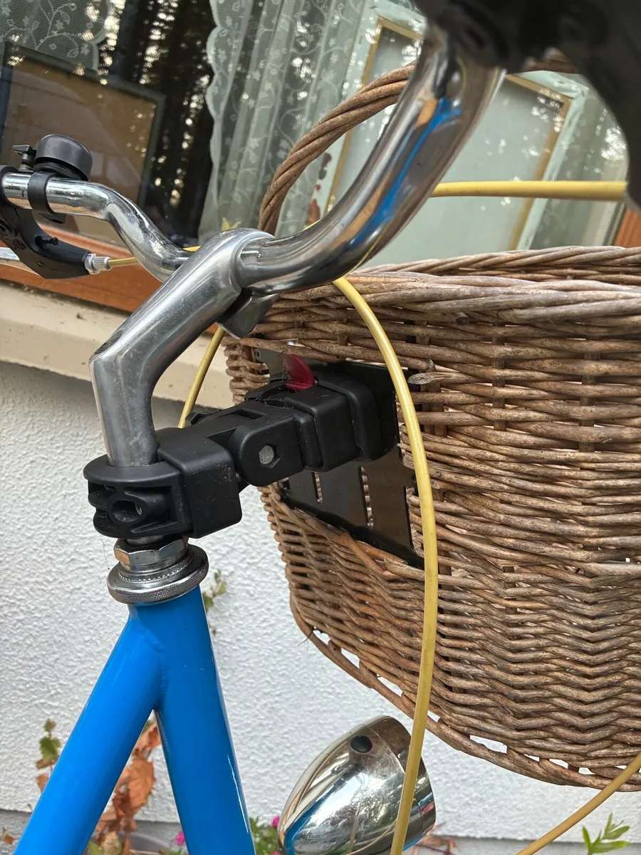 Ladies bike - Image 2