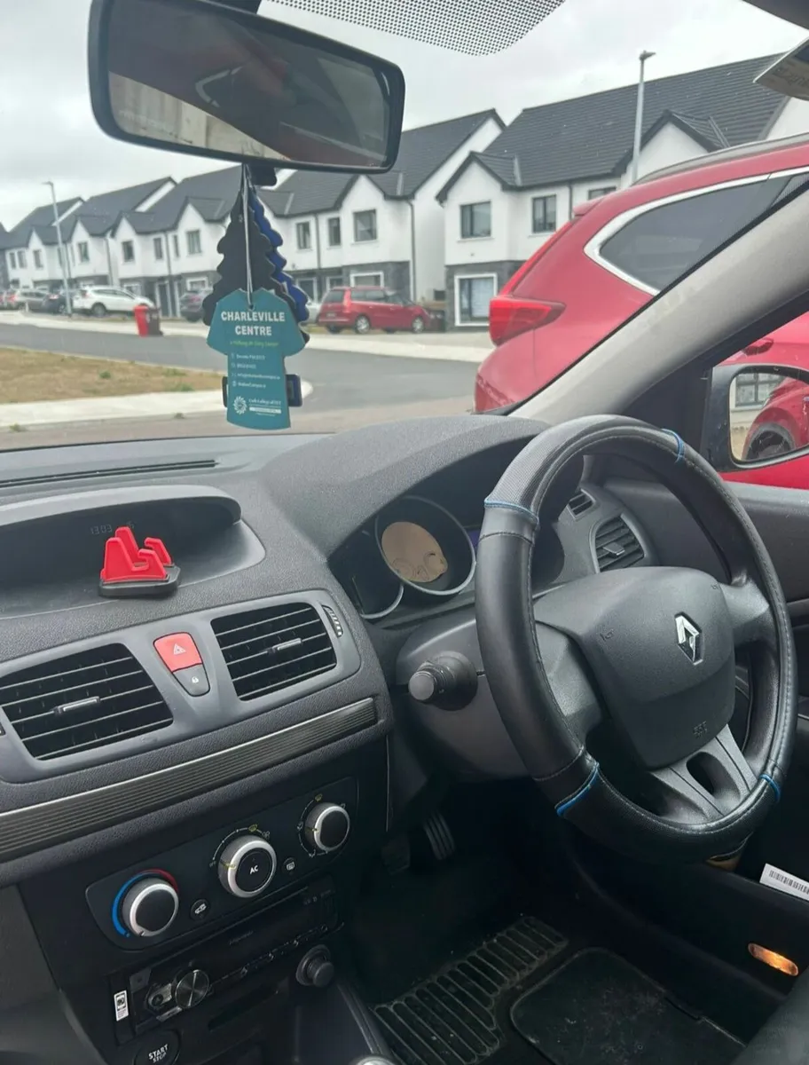 Renault Megane 2010 - Image 4