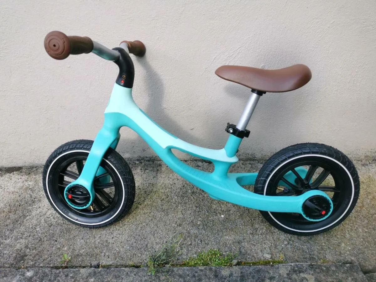 Globber balance bike for sale - Image 1