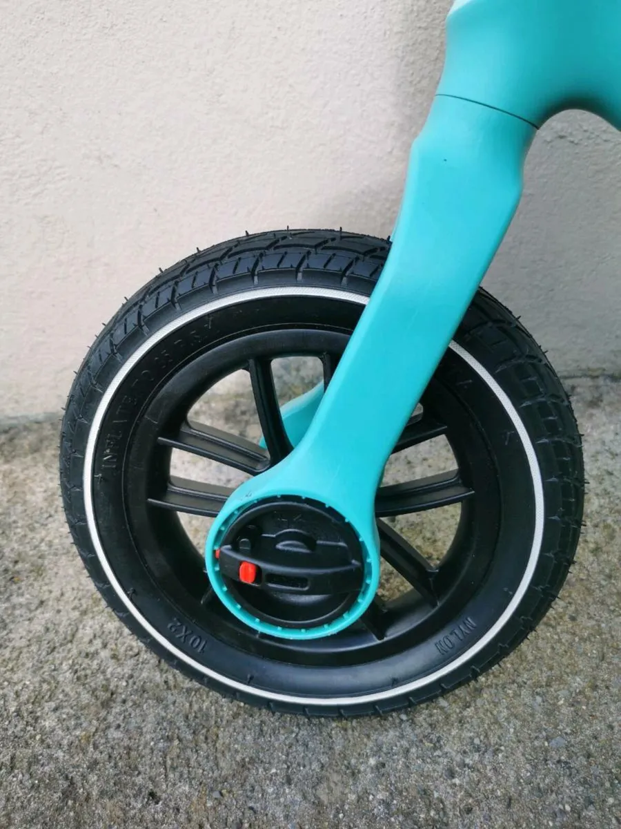 Globber balance bike for sale - Image 3