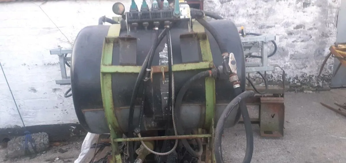Sprayer - Image 2