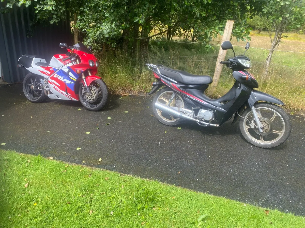 Honda RVF 400 px