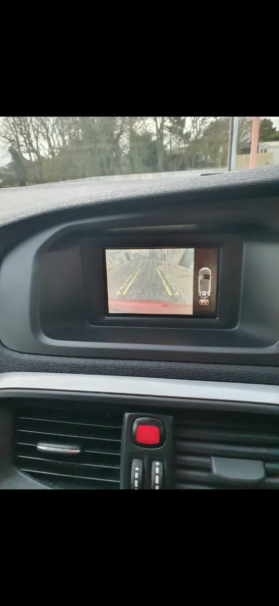 Volvo V40 2014 - Image 3