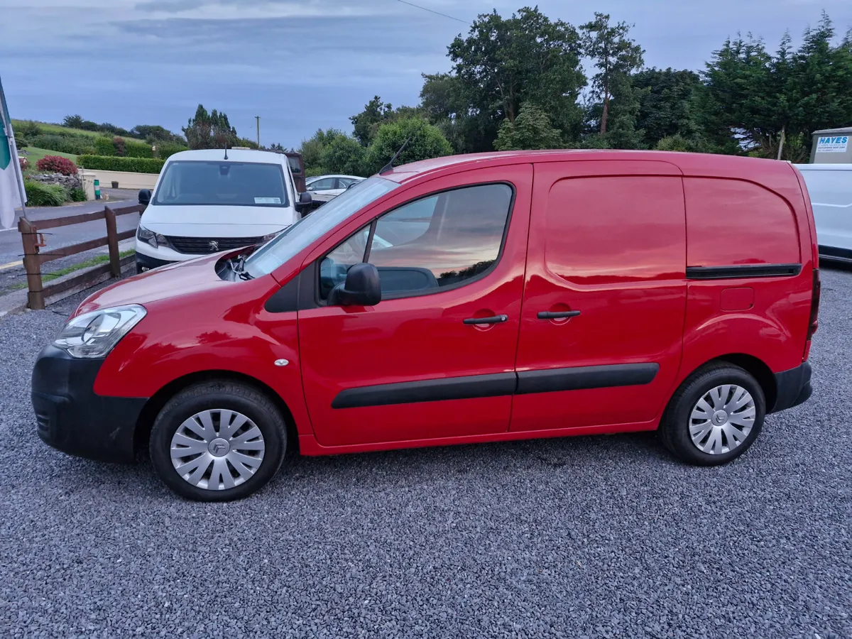 Citroen Berlingo 2018 - Image 2