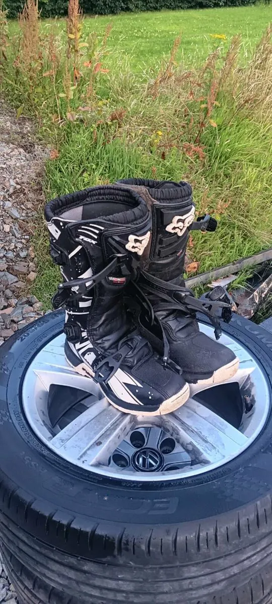 Fox comp 5 boots - Image 1