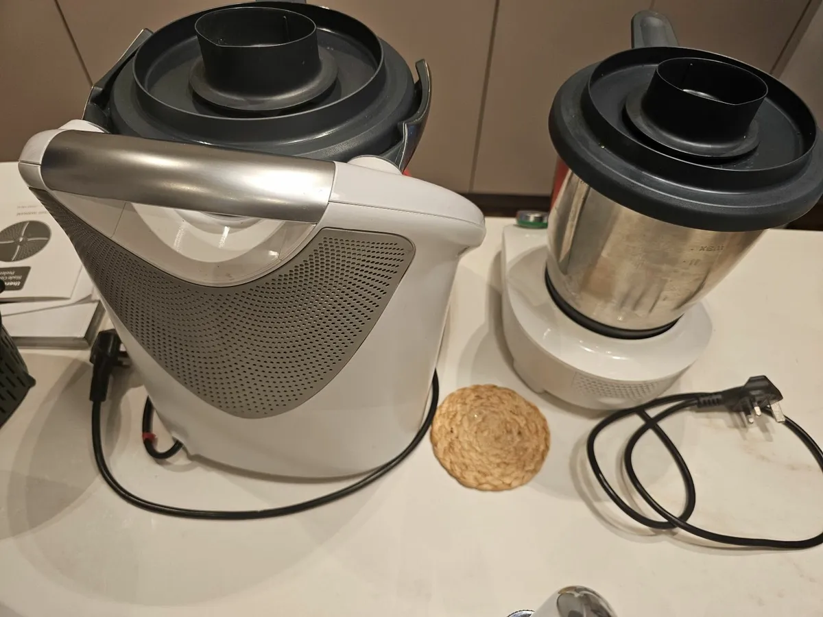 Thermomix TM6 with Thermomix Friend and Cutter - Image 2