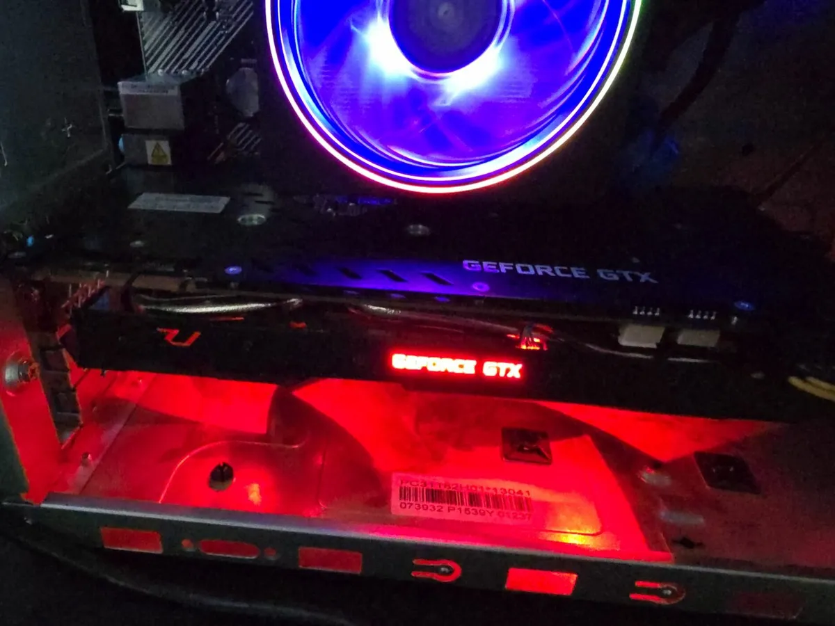 gtx 1070 8GB graphics card - Image 1