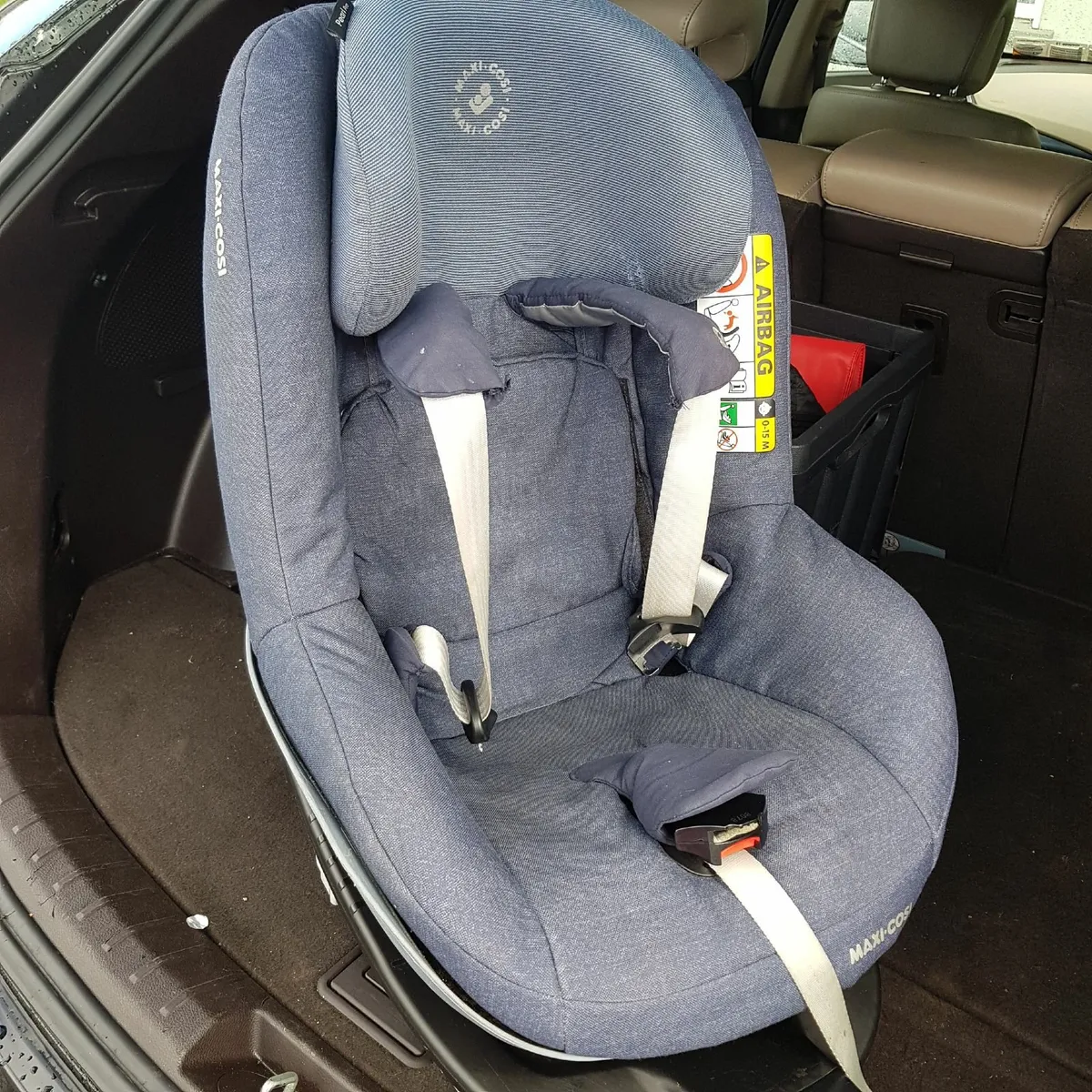 Maxi cosi car seat - Image 1