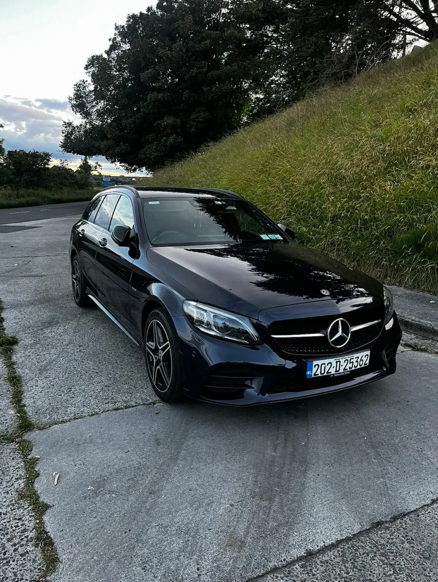 Mercedes-Benz C300DE AMG Line Night Edition - Image 1